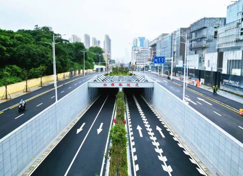 长沙湘雅路过江隧道