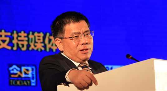 广西柳工集团有限公司总裁曾光安在发表演讲