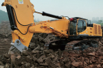 现代R850L-9VS超大型挖掘机施工现场