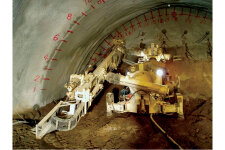 土力ST-15超小型隧道钻机整机视图16375
