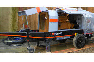 信瑞重工TM90D-18混凝土拖泵图片集