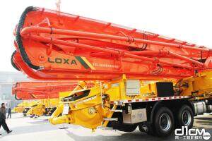 雷萨重机L8系列61米混凝土泵车图片集