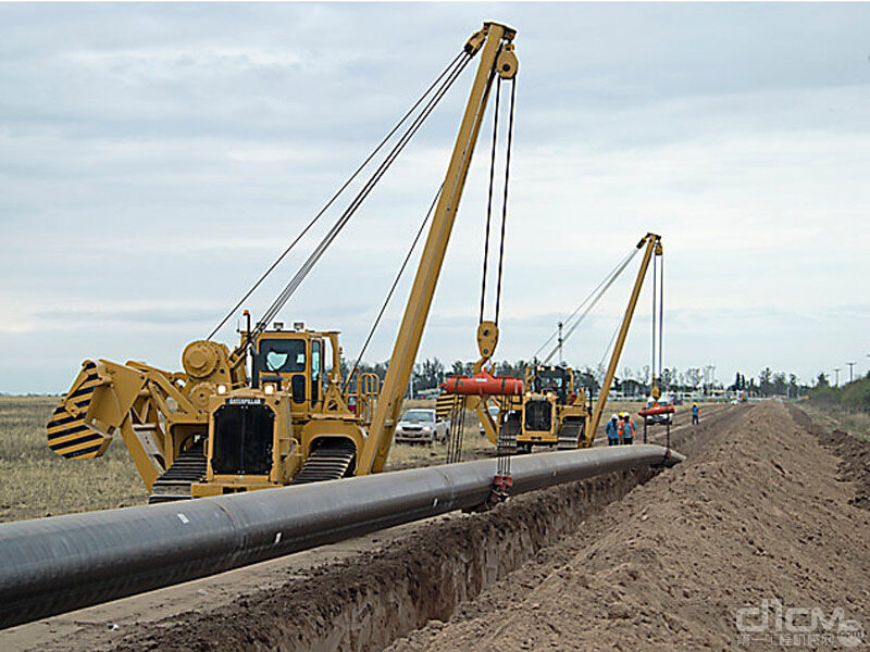 卡特彼勒pl83 吊管机