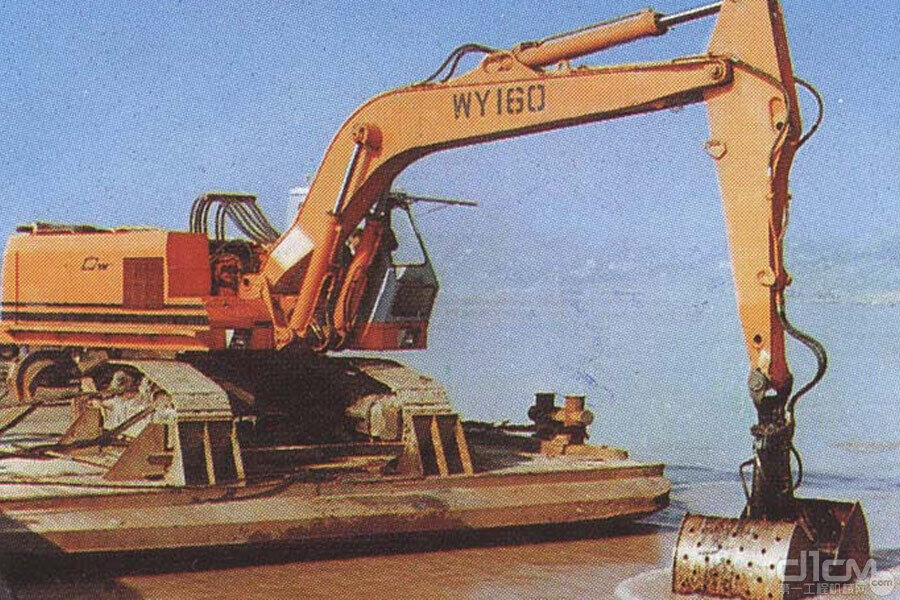 邦立重机WY160履带挖掘机