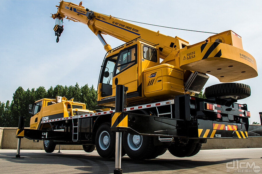 【徐工qy25k5a汽车起重机图片大全】-第一工程机械网