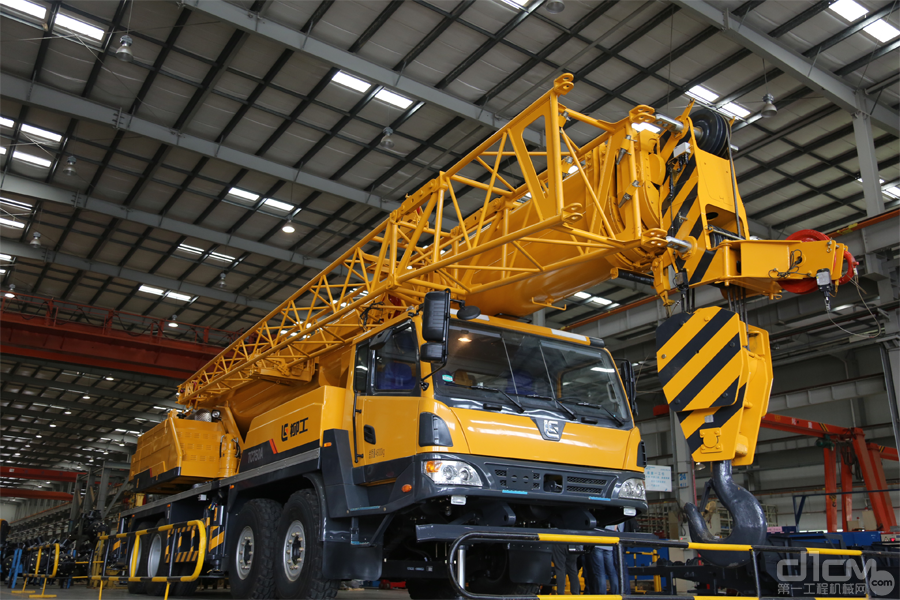 柳工tc750a汽车起重机