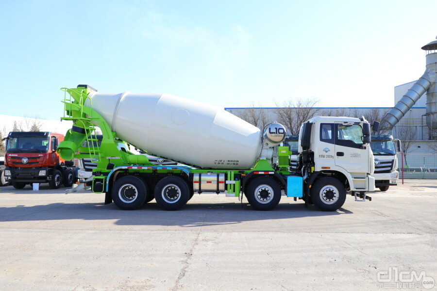 雷萨重机bj5313gjb6mtx409混凝土搅拌车