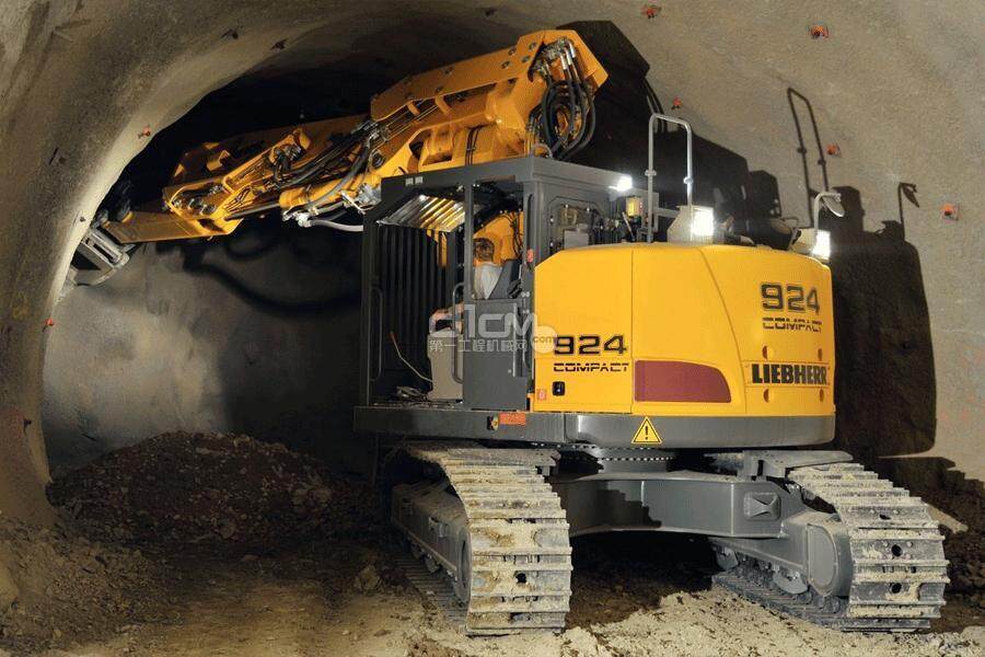 利勃海尔R 924 Compact Tunnel Litronic履带挖掘机