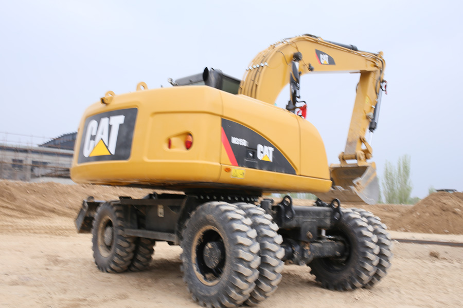 卡特彼勒Cat M315D2 轮式挖掘机施工现场视图30885