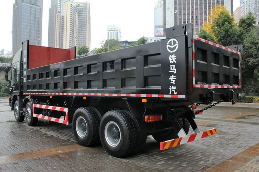 红岩杰狮 390马力 8X4 自卸车(CQ3315HTG466)整体视图32100