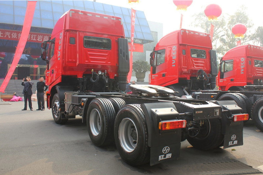 红岩杰狮重卡 480马力 6X4 牵引车(CQ4255HXG334)整体视图33290