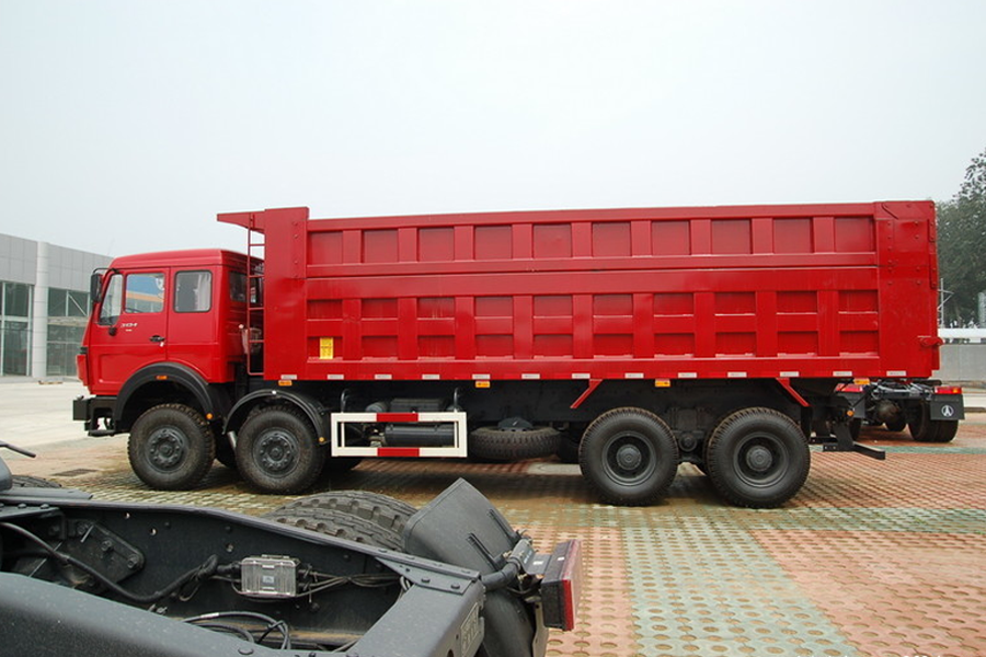 北奔NG80B系列重卡 336马力 8X4自卸车(ND33103D28J)图片