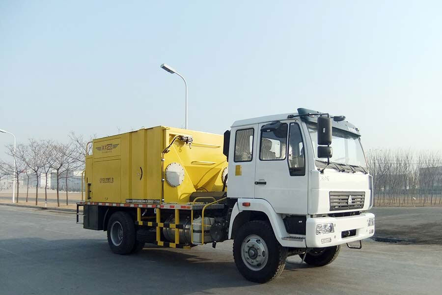 高远圣工HGY5120TYH型路面养护车