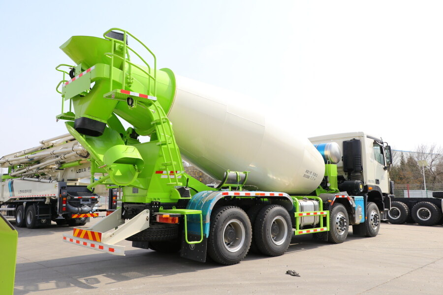 雷萨重机BJ5319GJB-6D（TL408 LNG）搅拌车整体视图55289