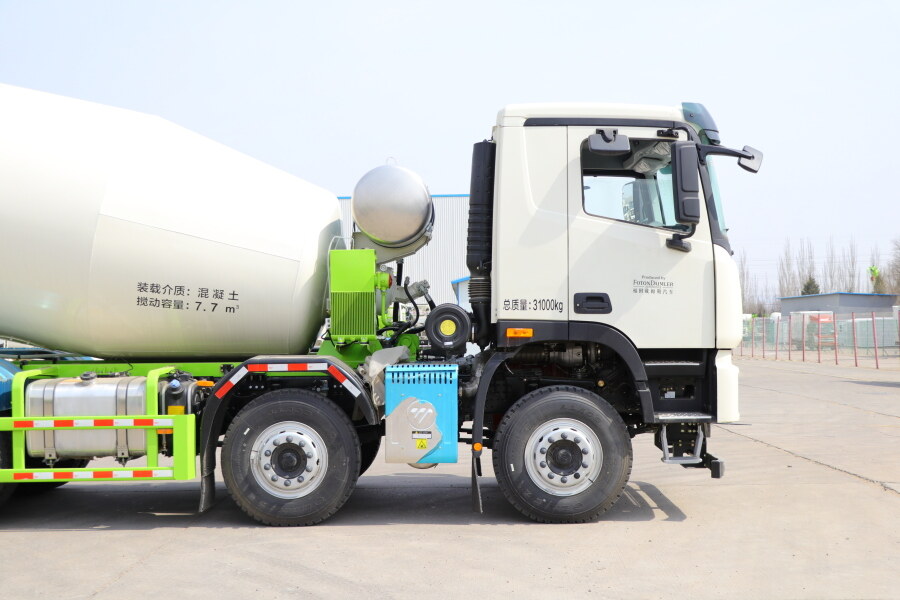 雷萨重机BJ5319GJB-6L（TL408）搅拌车局部视图57738