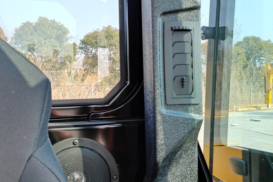 CAT®307小型液压挖掘机