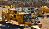 美国宾汉铜矿小松KOMATSU 930E重型矿卡组装过程